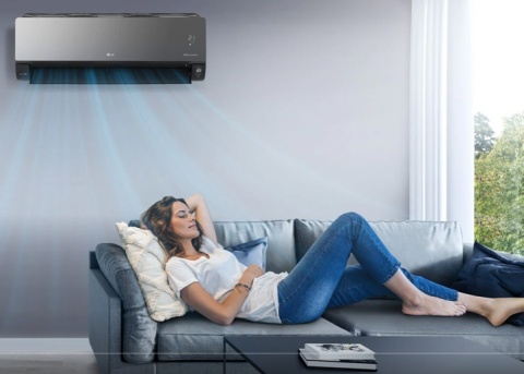 Klimatyzator ścienny LG dual Inventer Artcool Mirror 2,5 kW Klimatyzator ścienny LG dual Inventer Artcool Mirror 2,5 kW