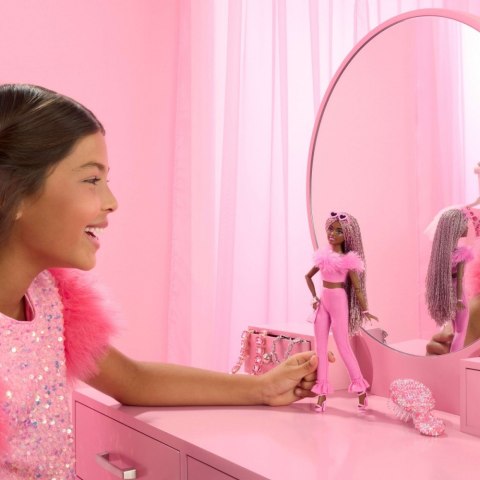 Lalka barbie deluxe style 4 różowy komplet z futerkiem Lalka barbie deluxe style 4 różowy komplet z futerkiem