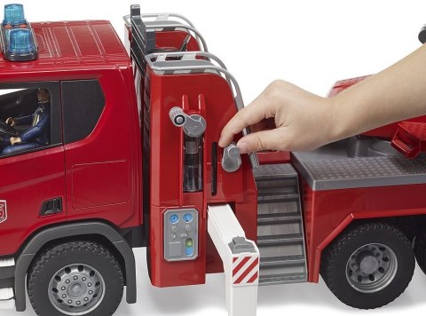 Pojazd scania super 560r straż pożarna z pompą wodną Pojazd scania super 560r straż pożarna z pompą wodną