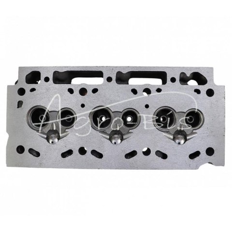 Głowica silnika 3D84-1 wtrysk pośredni Yanmar YM771058-11700 LEILAND Głowica silnika 3D84-1 wtrysk pośredni Yanmar YM771058-11700 LEILAND