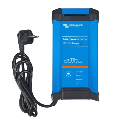 Blue Smart IP22 Charger 12/15 (1)